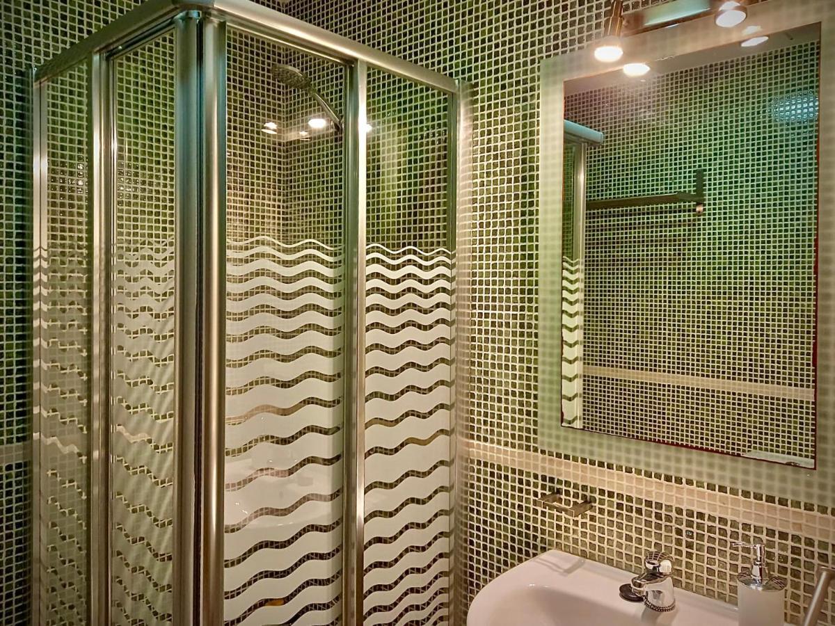 Apartamento Sauceda 7 Sevilla Bagian luar foto