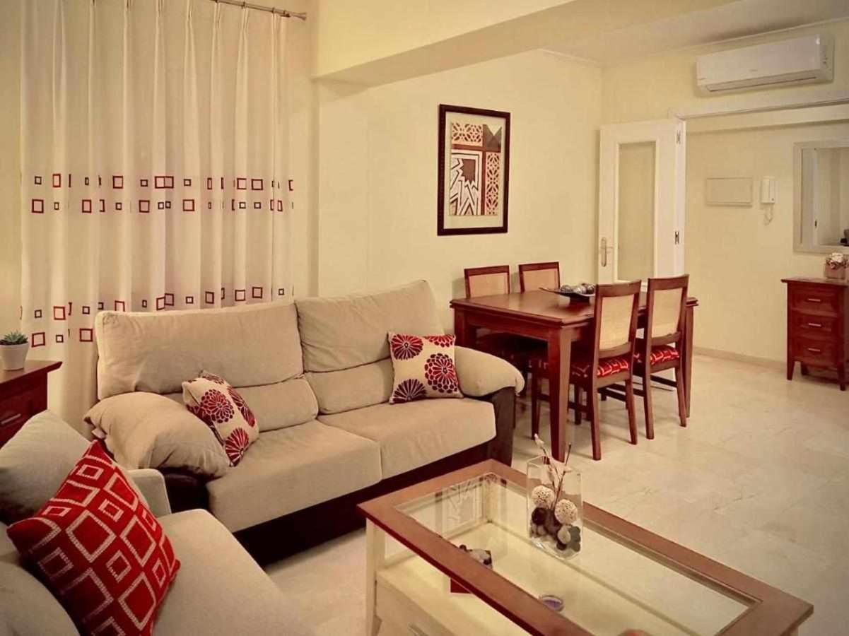 Apartamento Sauceda 7 Apartment Sevilla Bagian luar foto